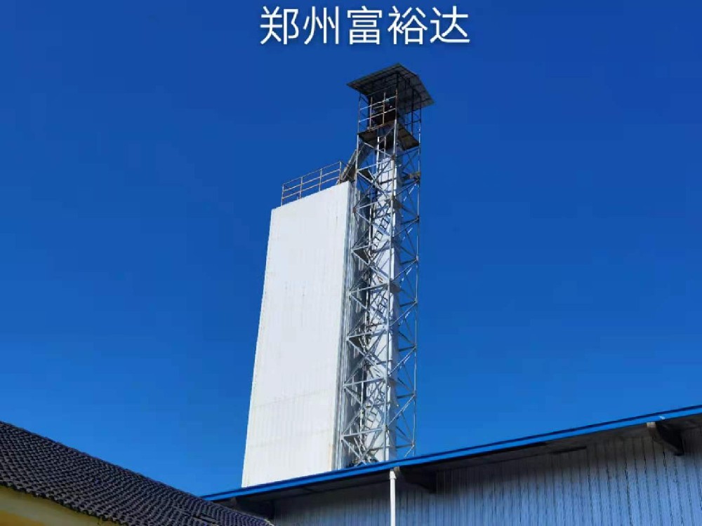富裕達(dá)機(jī)械在遼寧的網(wǎng)帶烘干機(jī)生產(chǎn)現(xiàn)場